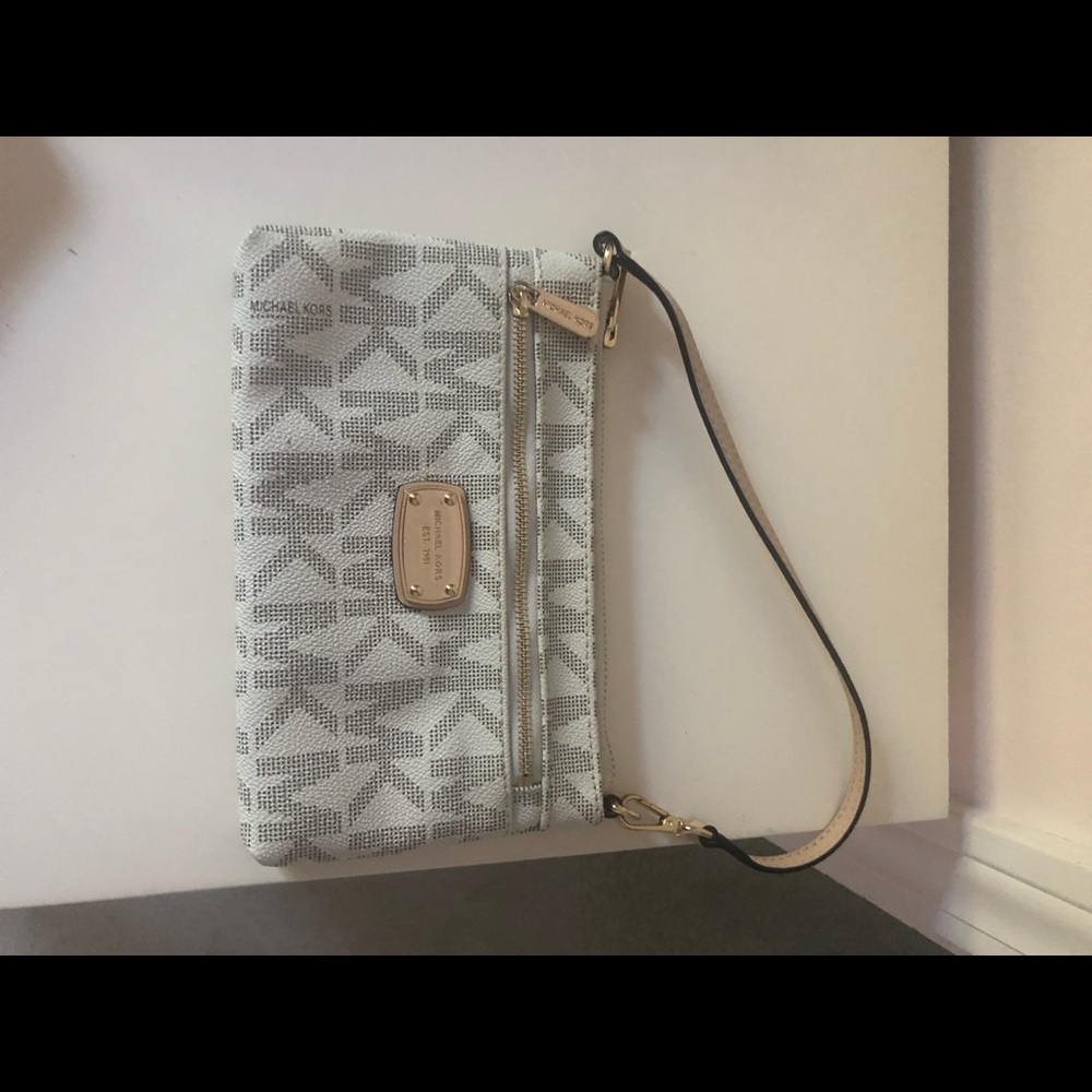MK wristlet